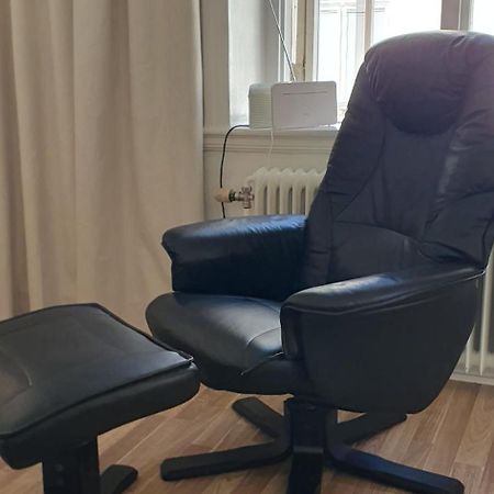 Centrum Laegenhet Skovde Luaran gambar