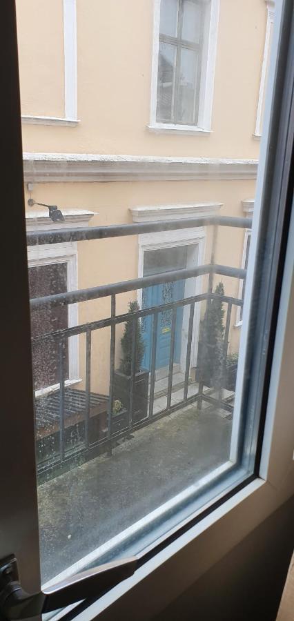 Centrum Laegenhet Skovde Luaran gambar