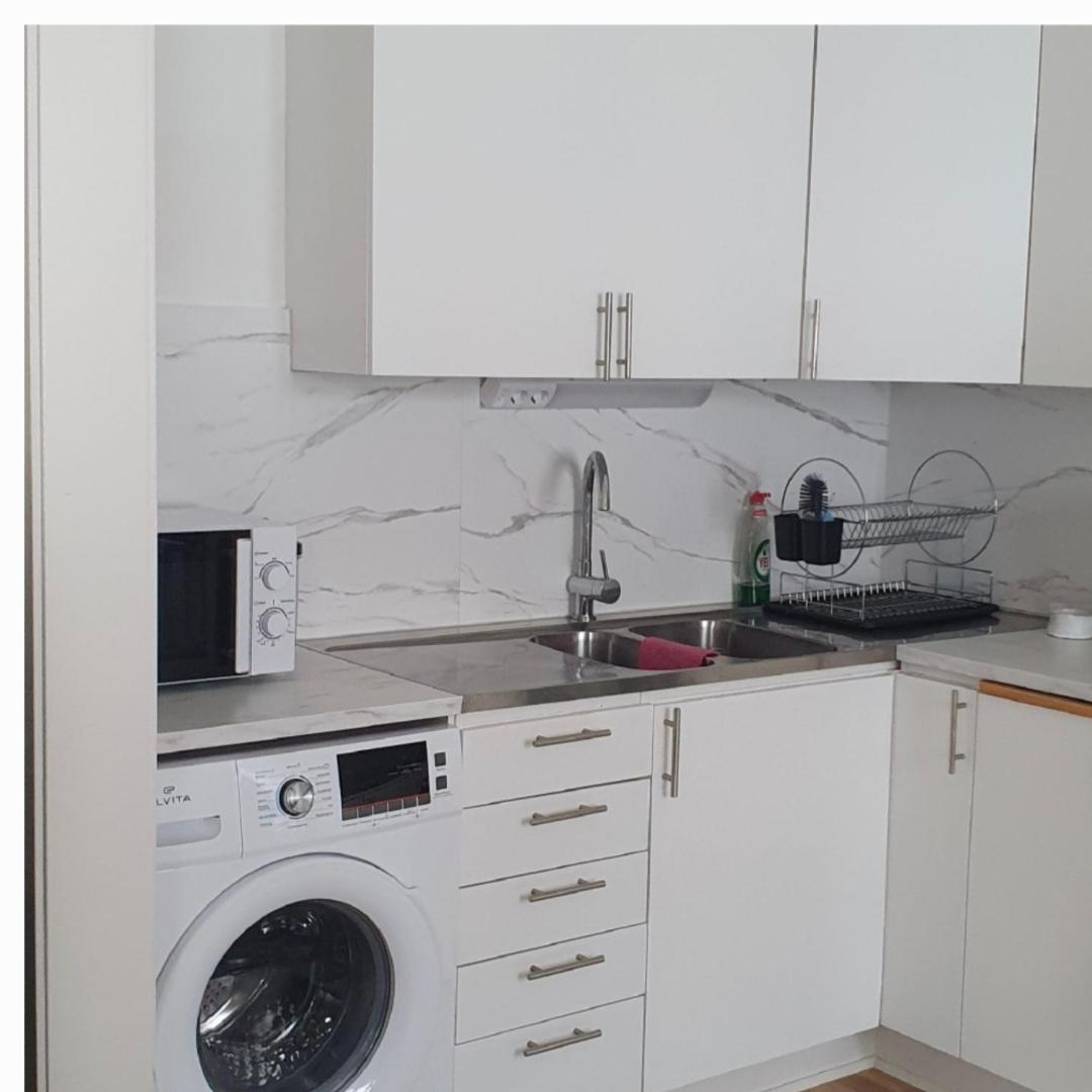Centrum Laegenhet Skovde Luaran gambar