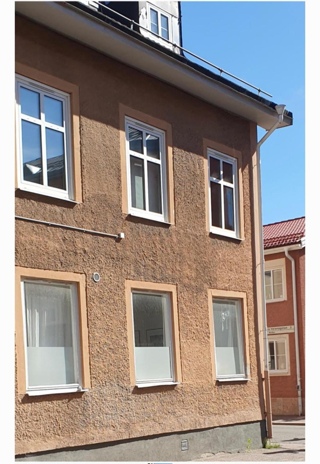 Centrum Laegenhet Skovde Luaran gambar